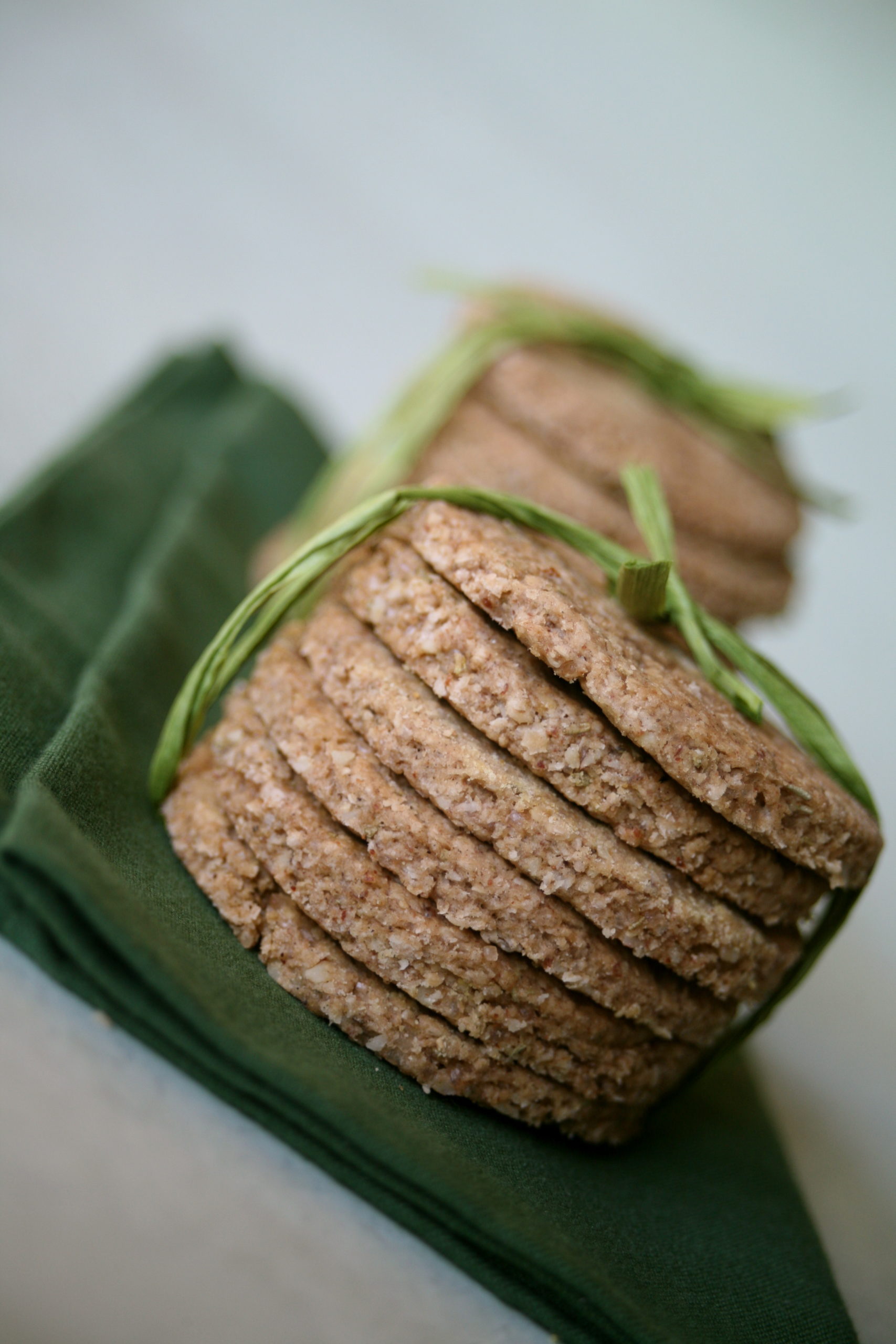 Oat crackers