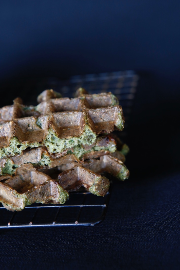 Oat wafles spinach